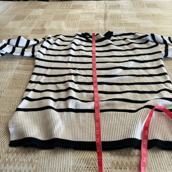 Marled Oversized Boxy Stripe Sweater - Picture 6 of 6